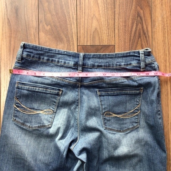 SANTANA Straight Fit Jeans - Picture 7 of 7